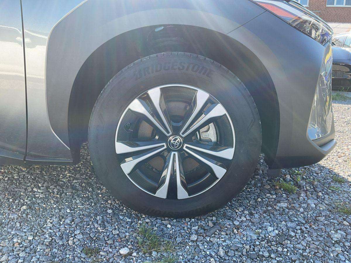 Fahrzeugbild eines Toyota bZ4X