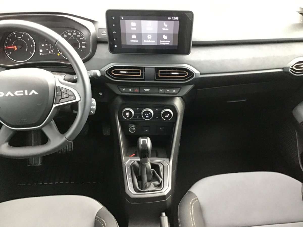 Fahrzeugbild eines Dacia Sandero