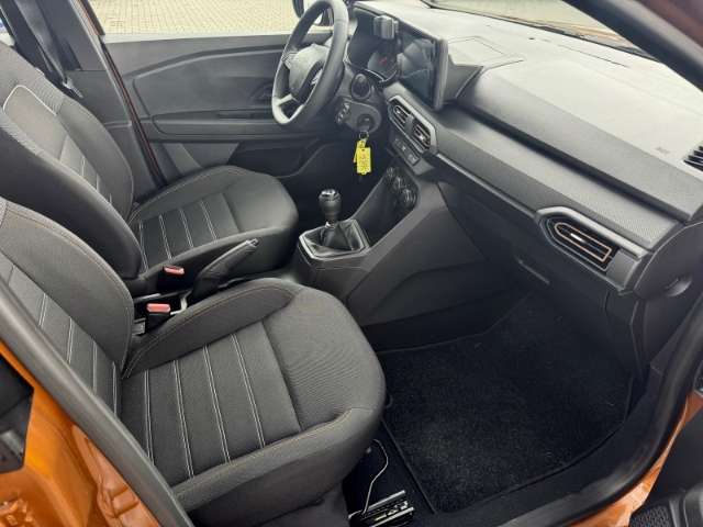 Fahrzeugbild eines Dacia Sandero