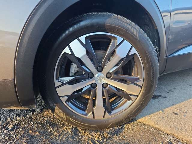 Fahrzeugbild eines Peugeot 3008