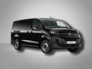 Schräge Frontansicht auf einen Opel Vivaro , freigestellt