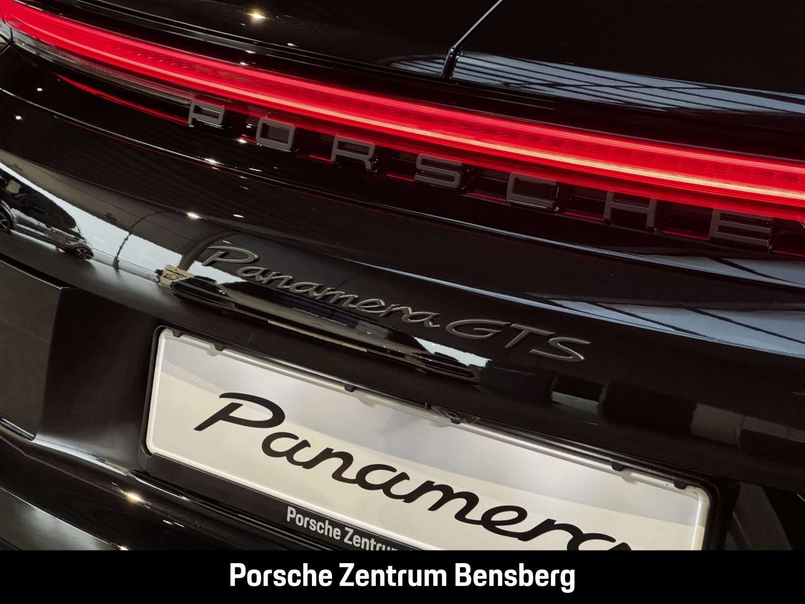 Fahrzeugbild eines Porsche Panamera