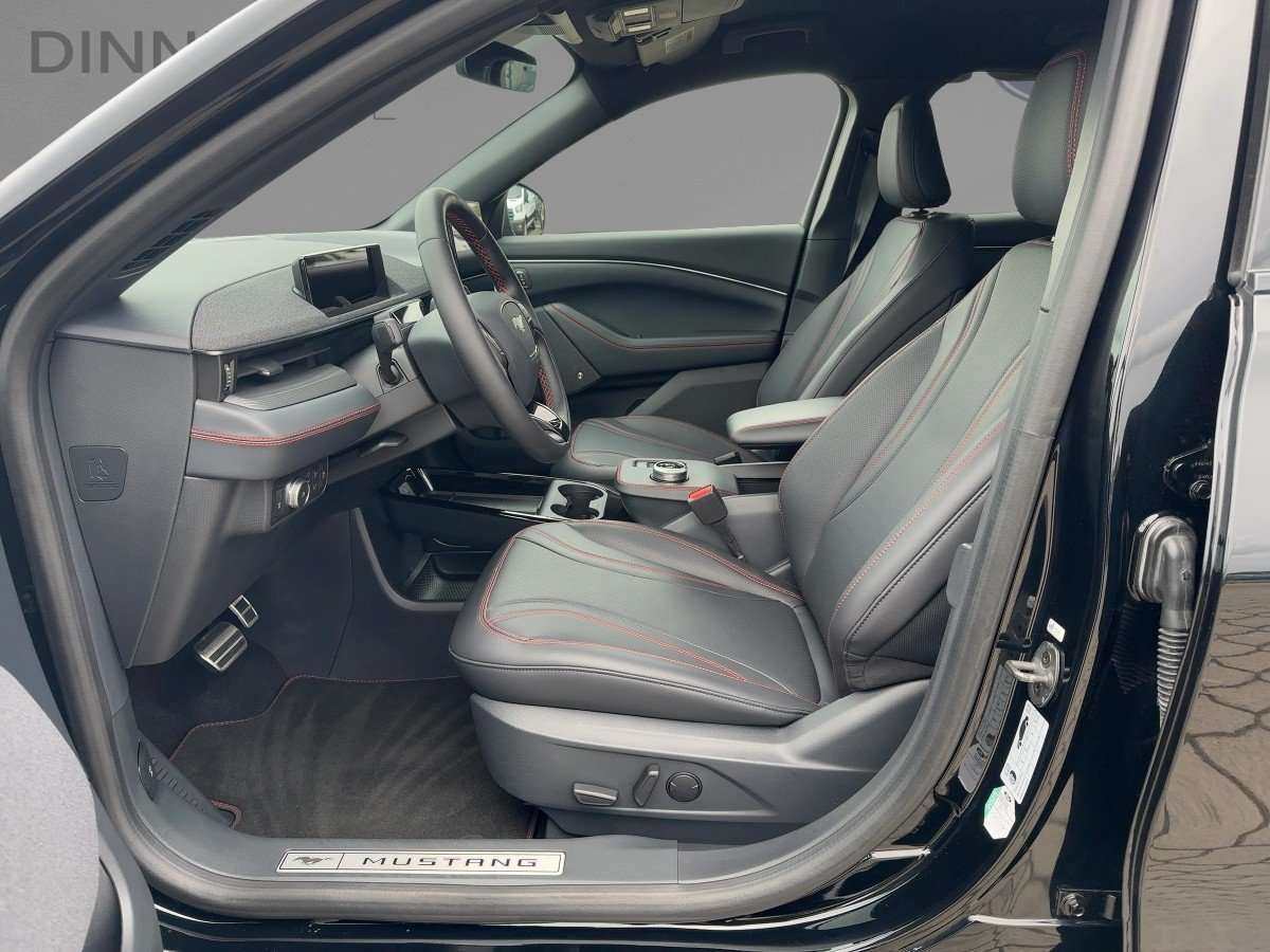 Fahrzeugbild eines Ford Mustang Mach-E