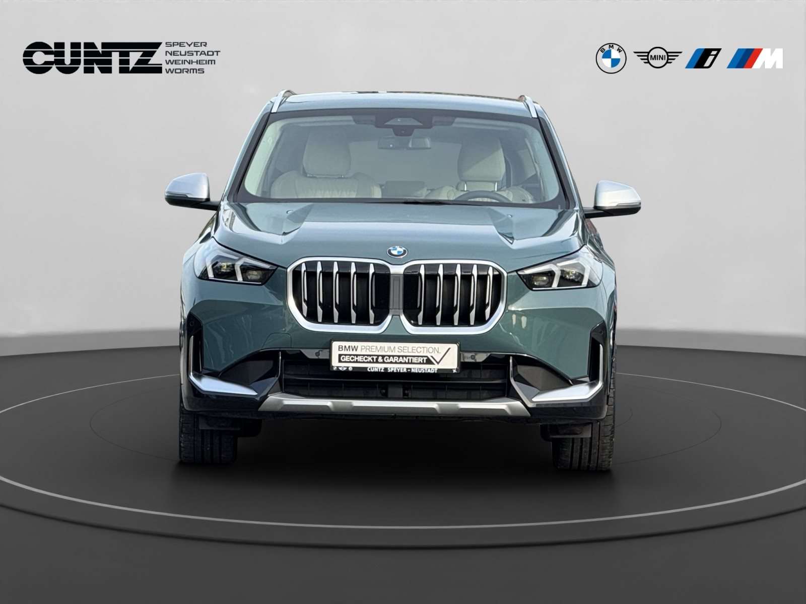 Fahrzeugbild eines BMW X1