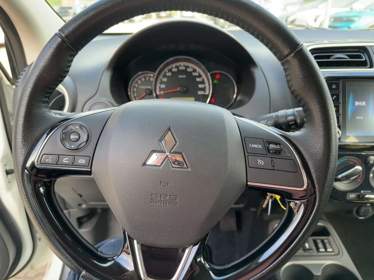 Fahrzeugbild eines Mitsubishi Space Star
