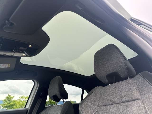 Fahrzeugbild eines Renault Rafale