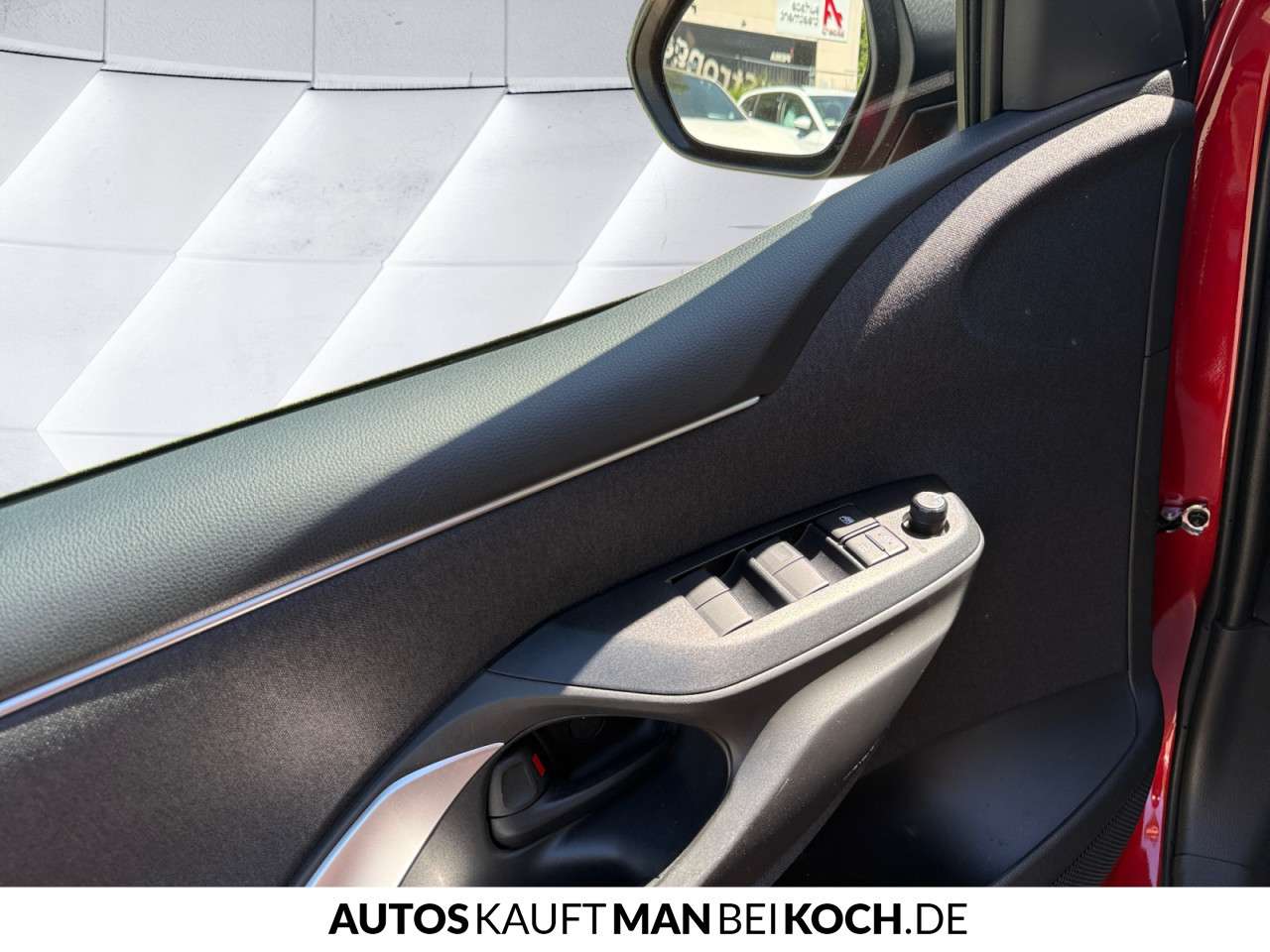 Fahrzeugbild eines Mazda Mazda2 Hybrid