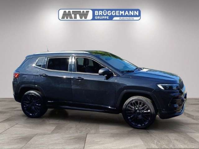 Fahrzeugbild eines Jeep Compass