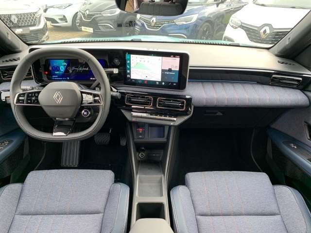 Fahrzeugbild eines Renault 4 E-TECH