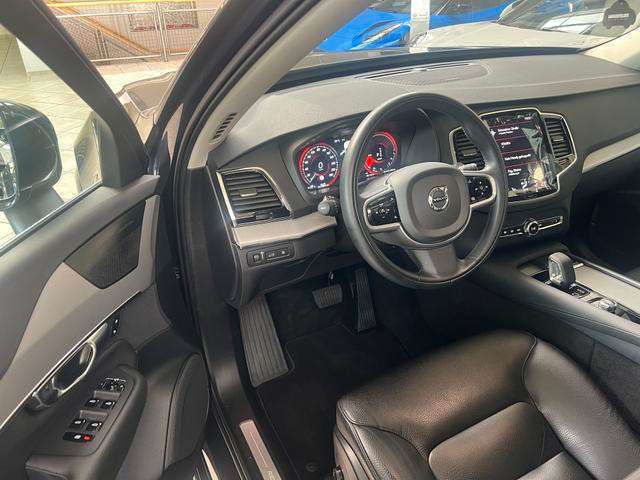 Fahrzeugbild eines Volvo XC90