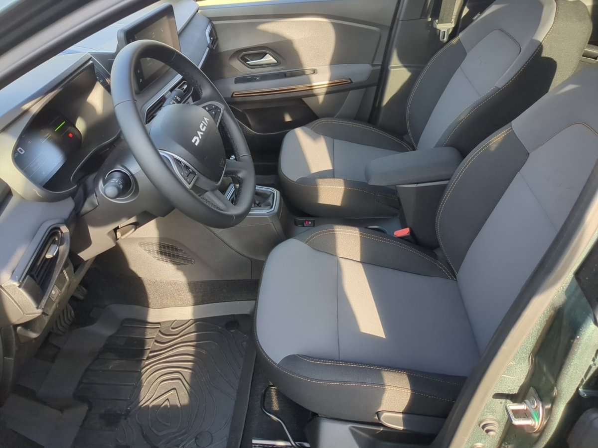 Fahrzeugbild eines Dacia Jogger