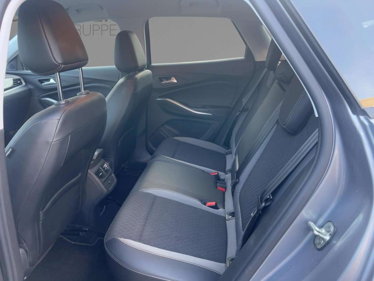 Fahrzeugbild eines Opel Grandland X