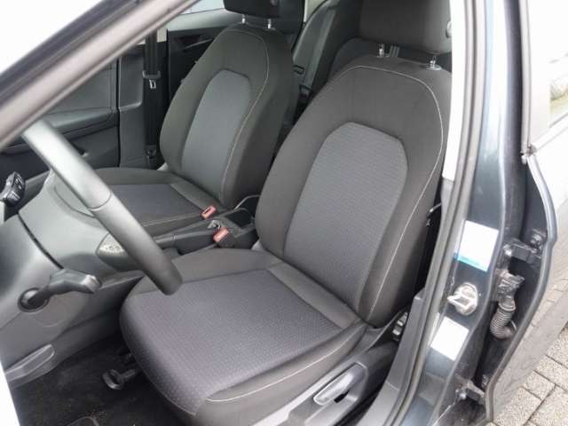 Fahrzeugbild eines SEAT Ibiza