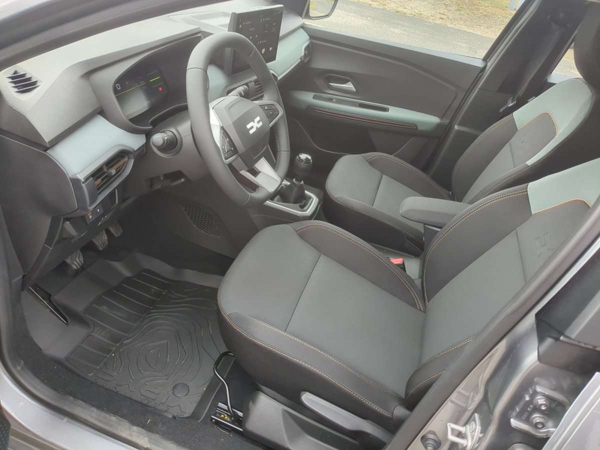 Fahrzeugbild eines Dacia Sandero