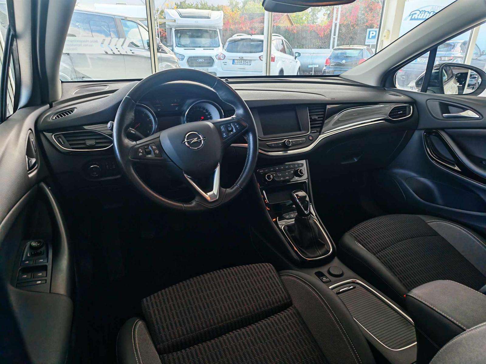 Fahrzeugbild eines Opel Astra