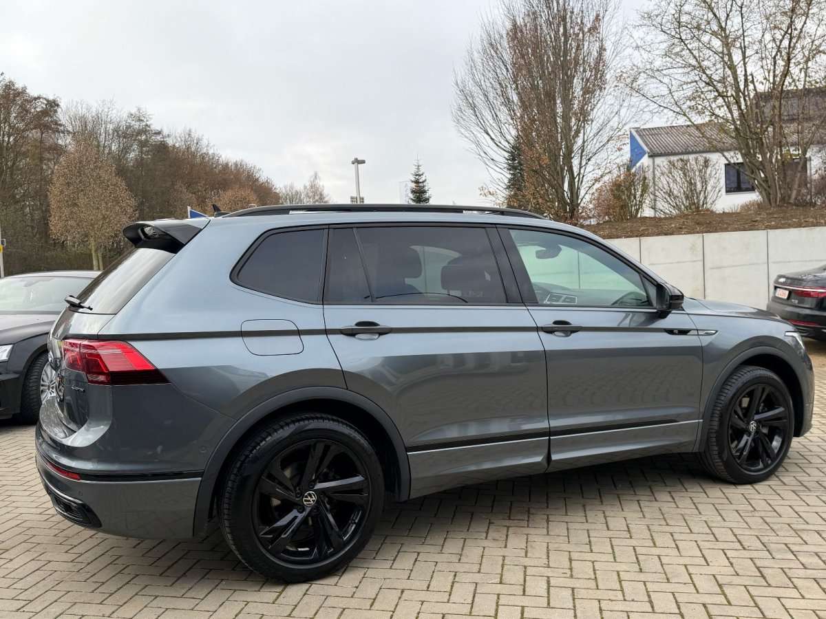 Fahrzeugbild eines Volkswagen Tiguan Allspace