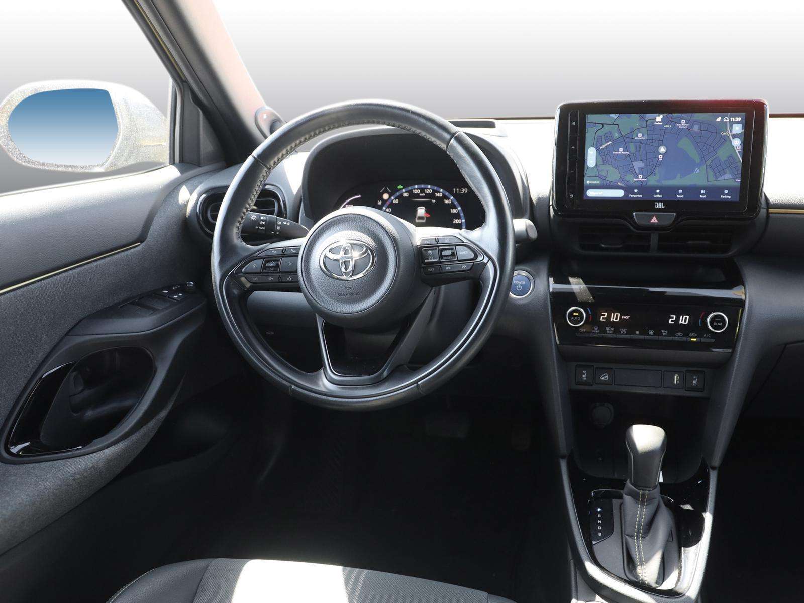 Fahrzeugbild eines Toyota Yaris Cross