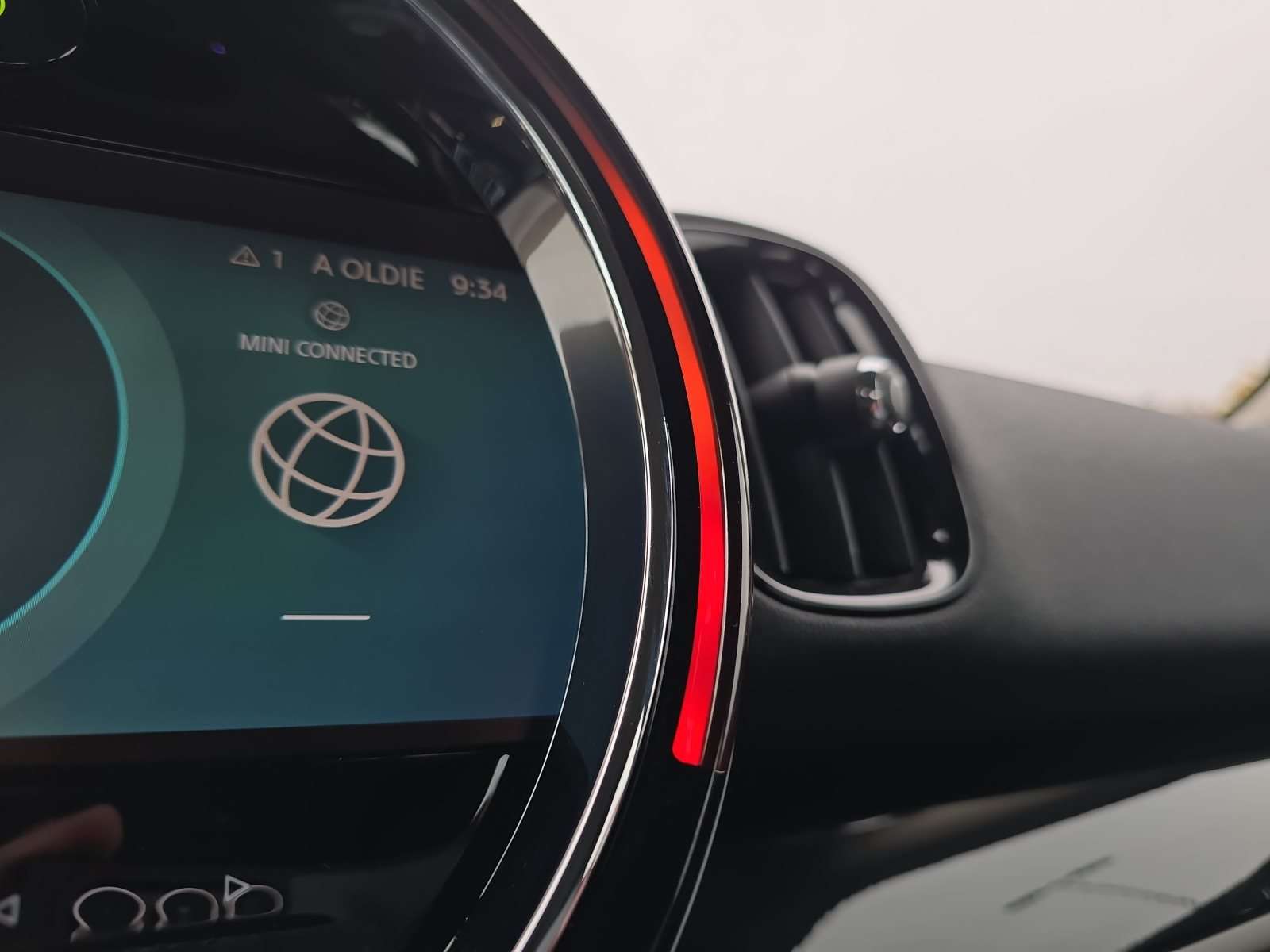 Fahrzeugbild eines MINI COOPER SE