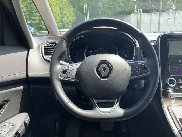 Fahrzeugbild eines Renault Grand Scénic