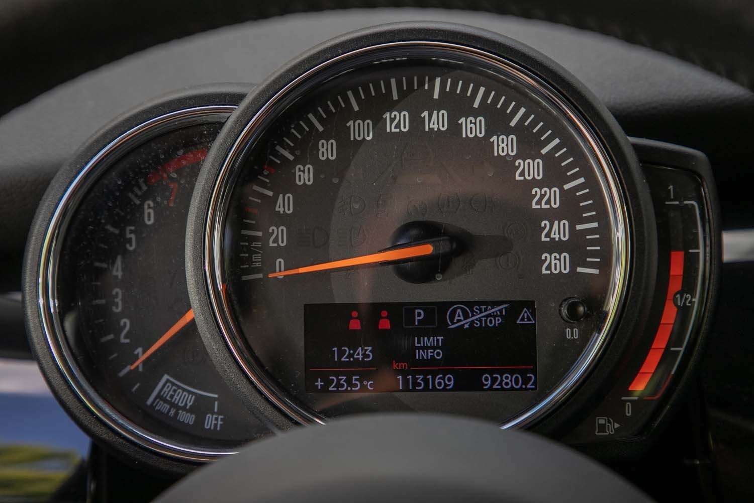 Fahrzeugbild eines MINI COOPER