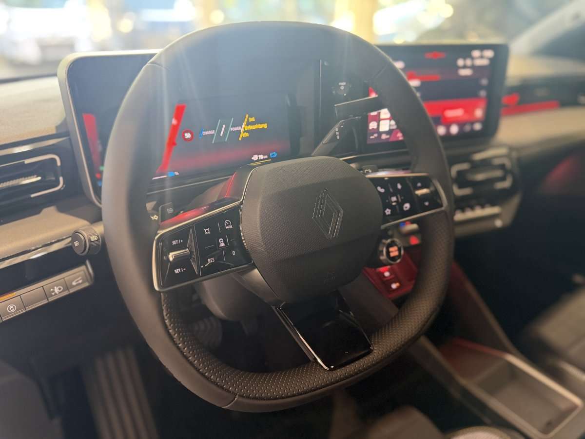 Fahrzeugbild eines Renault 4 E-TECH