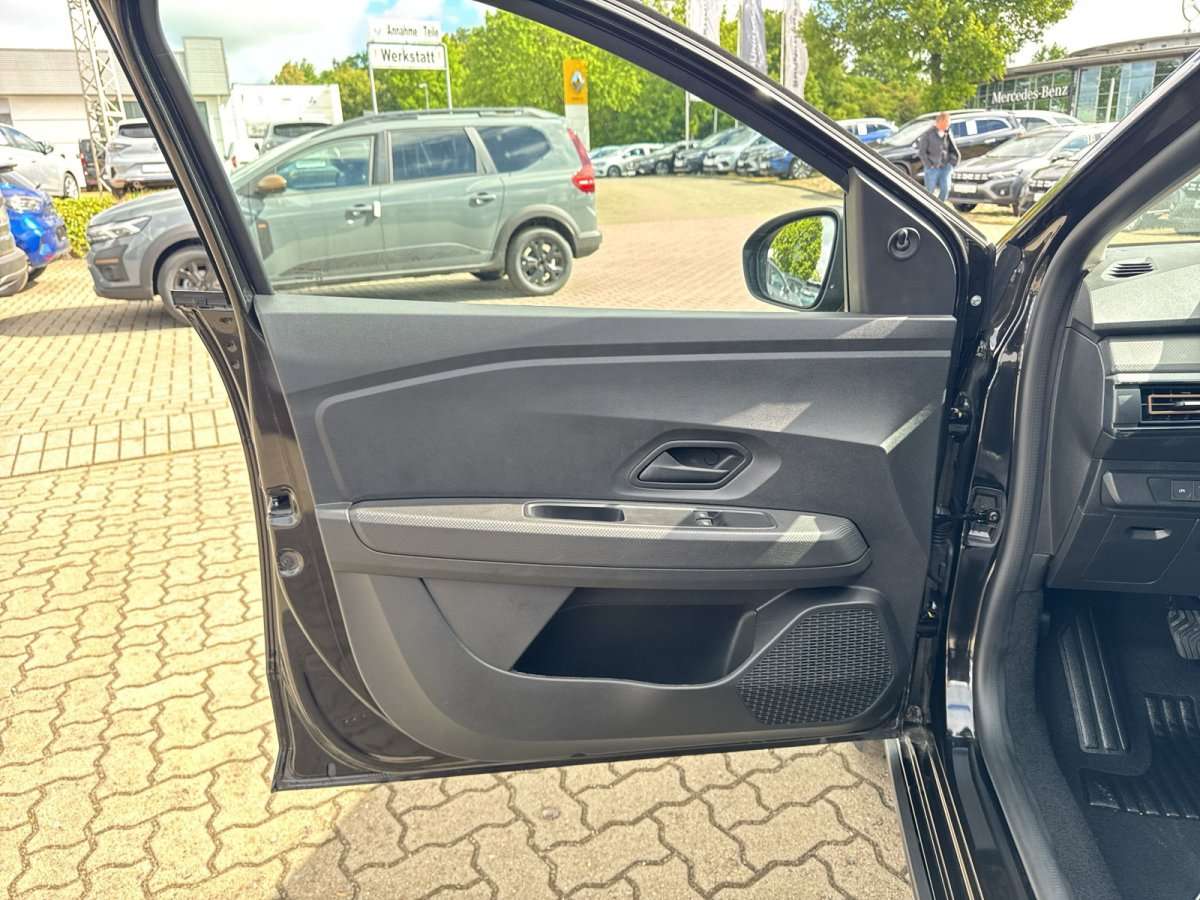 Fahrzeugbild eines Dacia Sandero