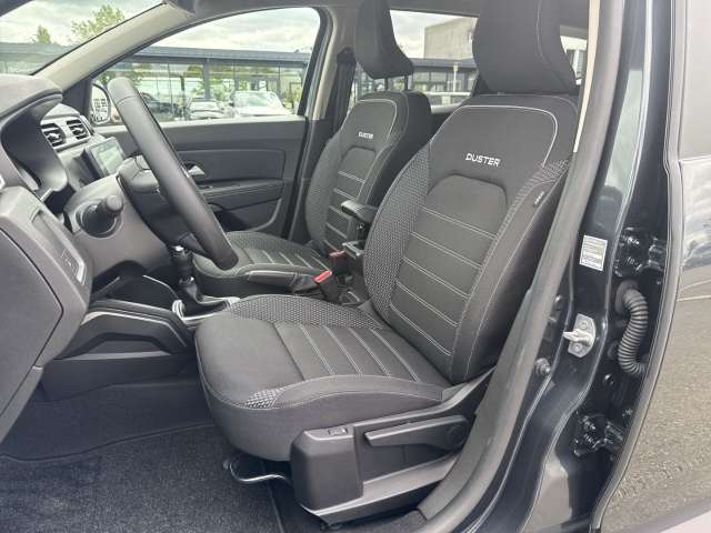 Fahrzeugbild eines Dacia Duster