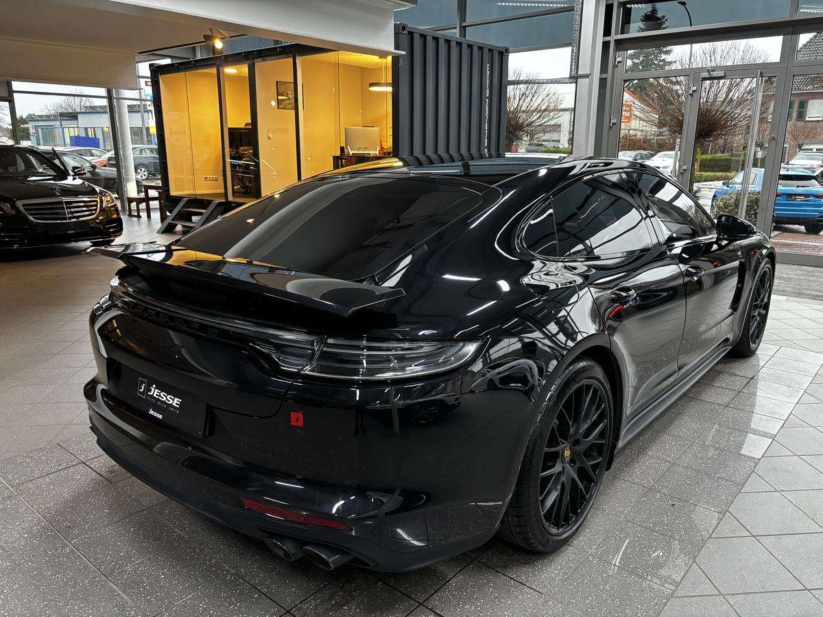 Fahrzeugbild eines Porsche Panamera