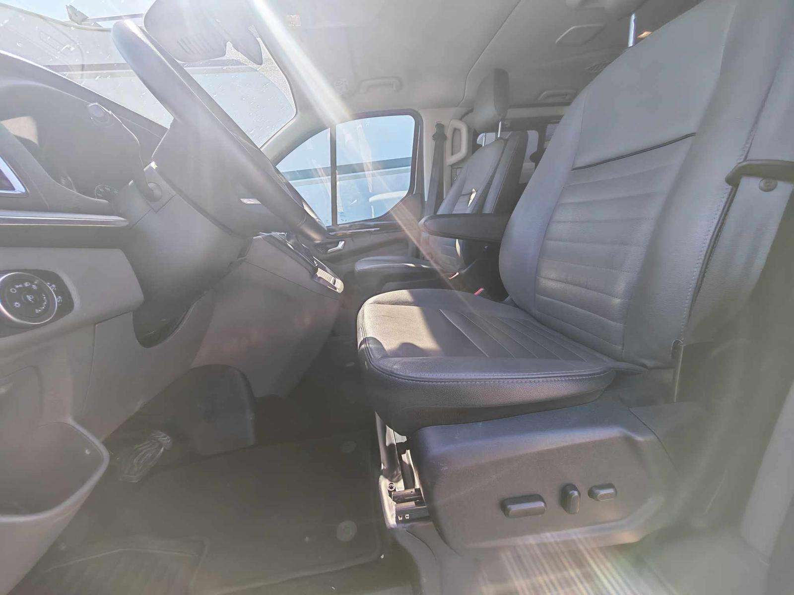 Fahrzeugbild eines Ford Tourneo Custom