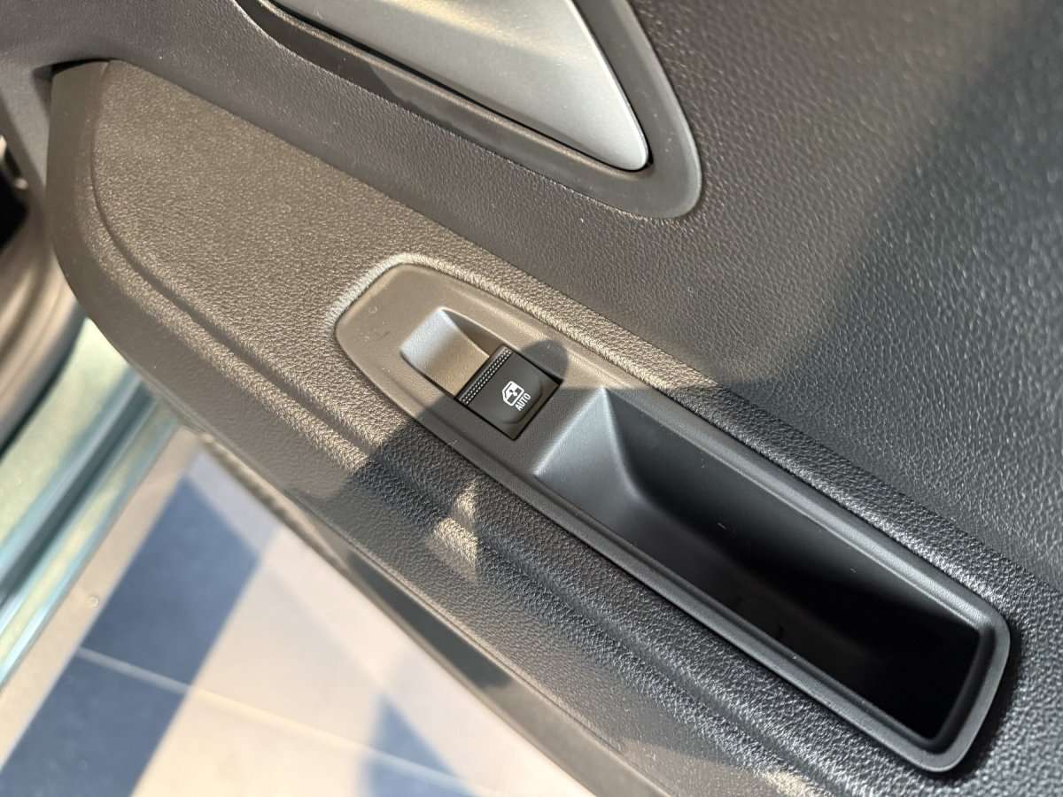 Fahrzeugbild eines Dacia Duster