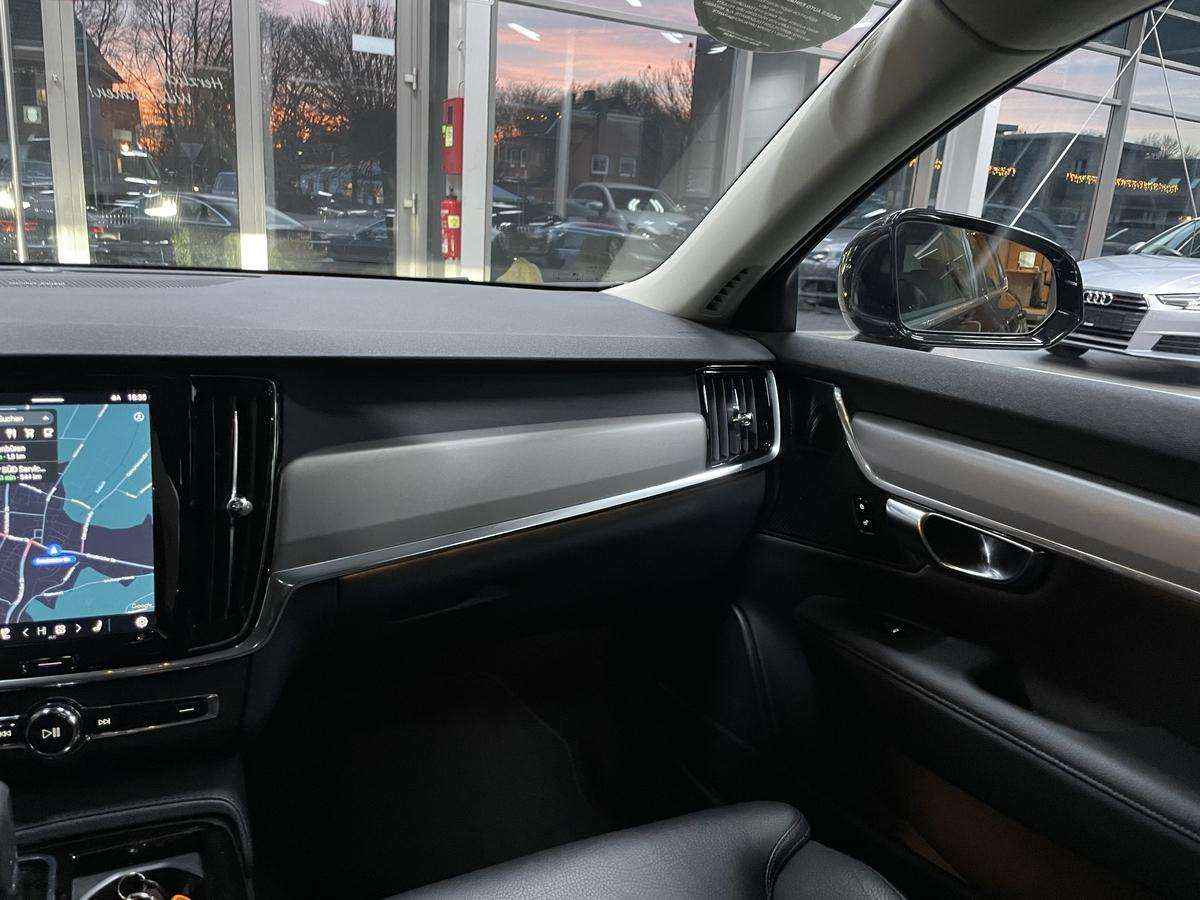 Fahrzeugbild eines Volvo V90