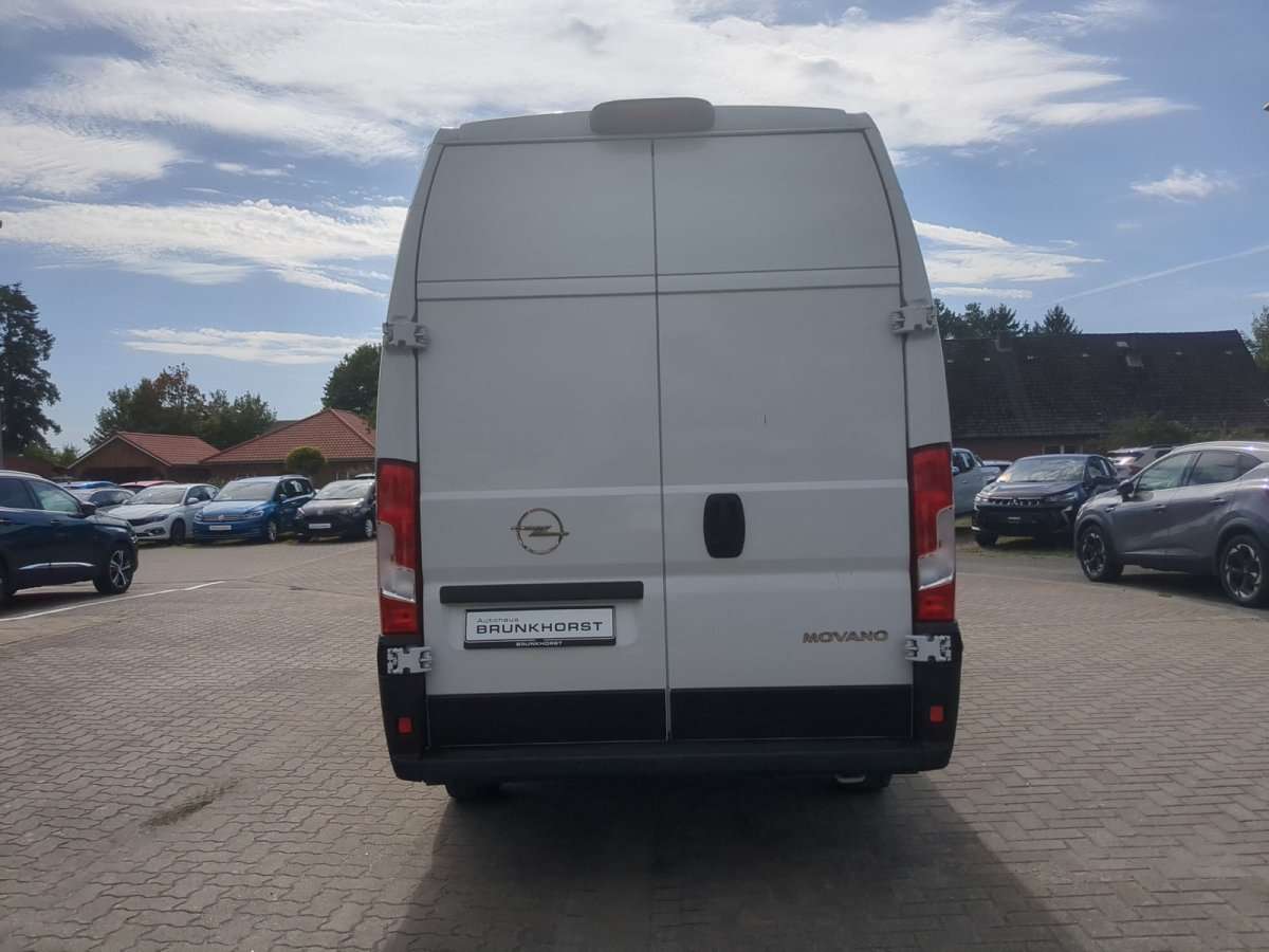 Fahrzeugbild eines Opel Movano