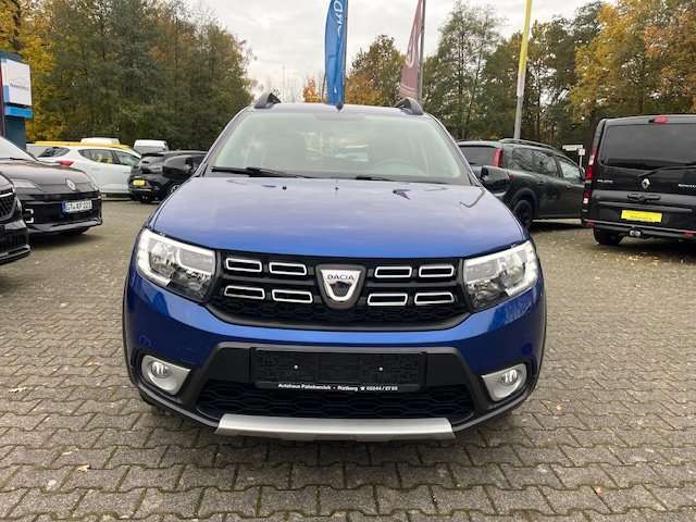 Fahrzeugbild eines Dacia Sandero