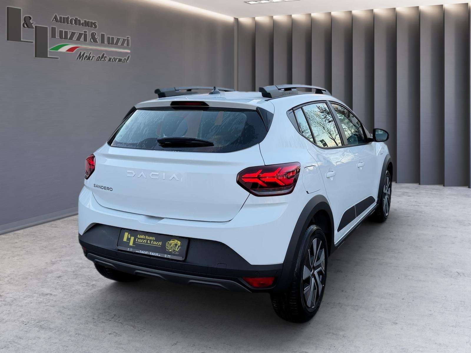 Fahrzeugbild eines Dacia Sandero