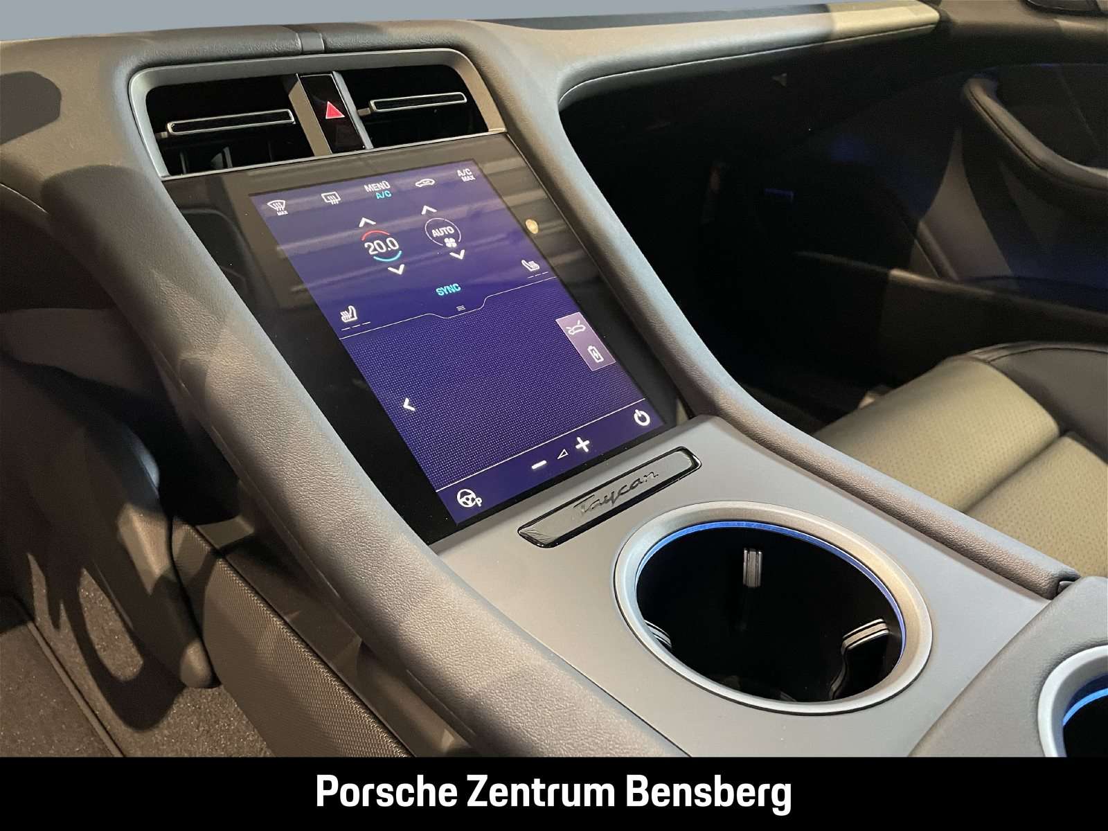 Fahrzeugbild eines Porsche Taycan