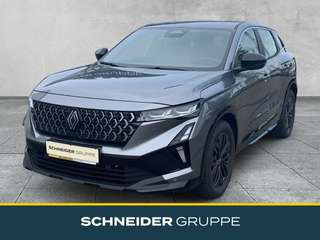 Schräge Frontansicht auf einen Renault Austral , freigestellt