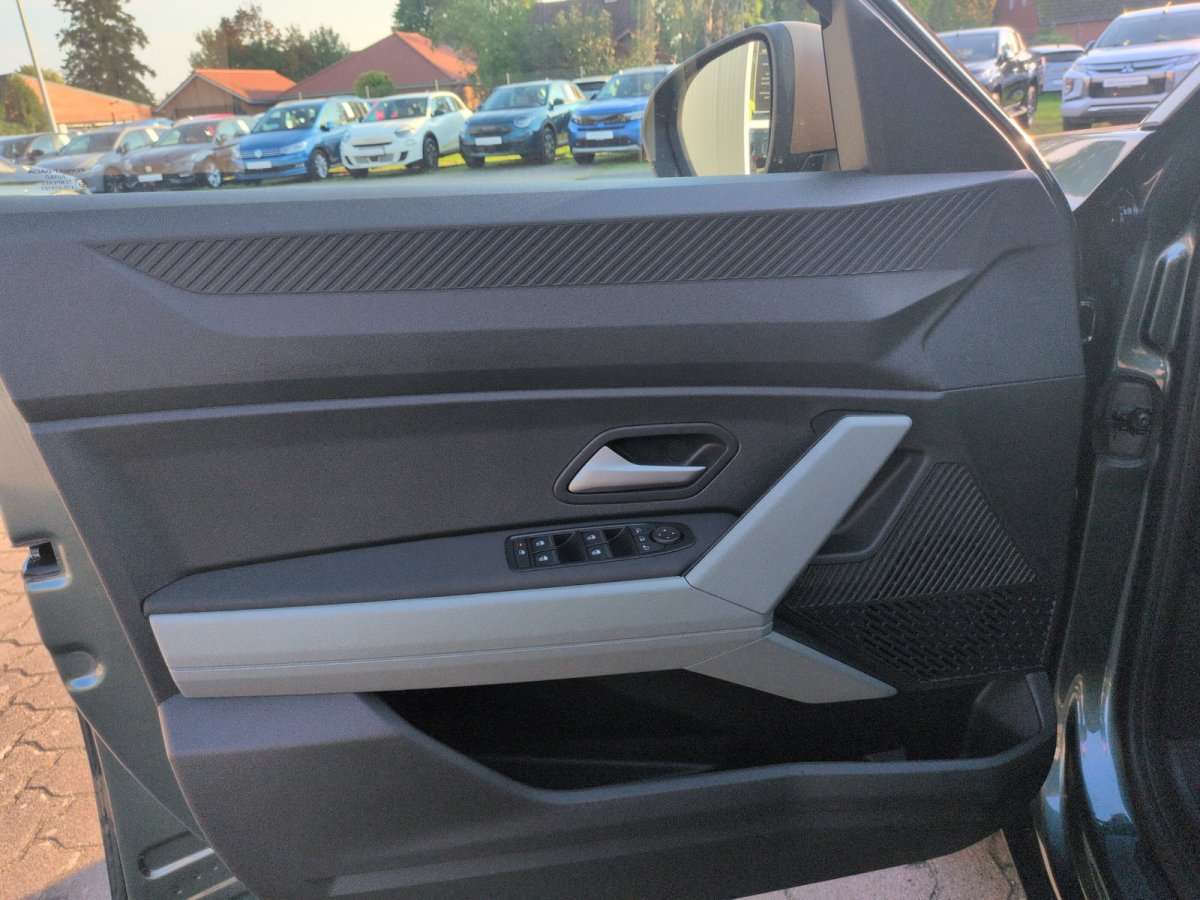 Fahrzeugbild eines Dacia Duster