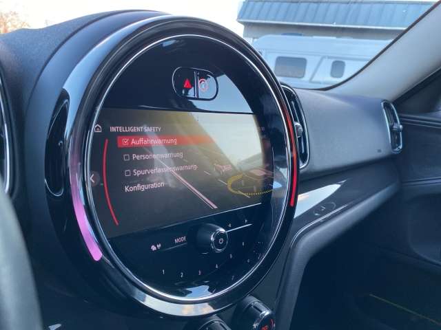 Fahrzeugbild eines MINI Countryman