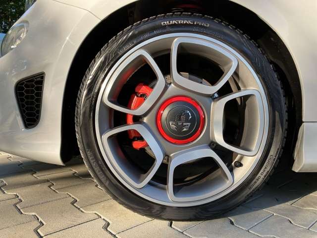 Fahrzeugbild eines Abarth 595