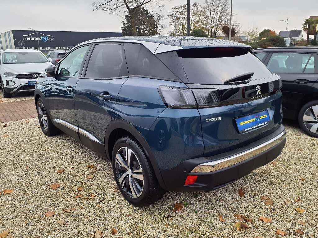 Fahrzeugbild eines Peugeot 3008