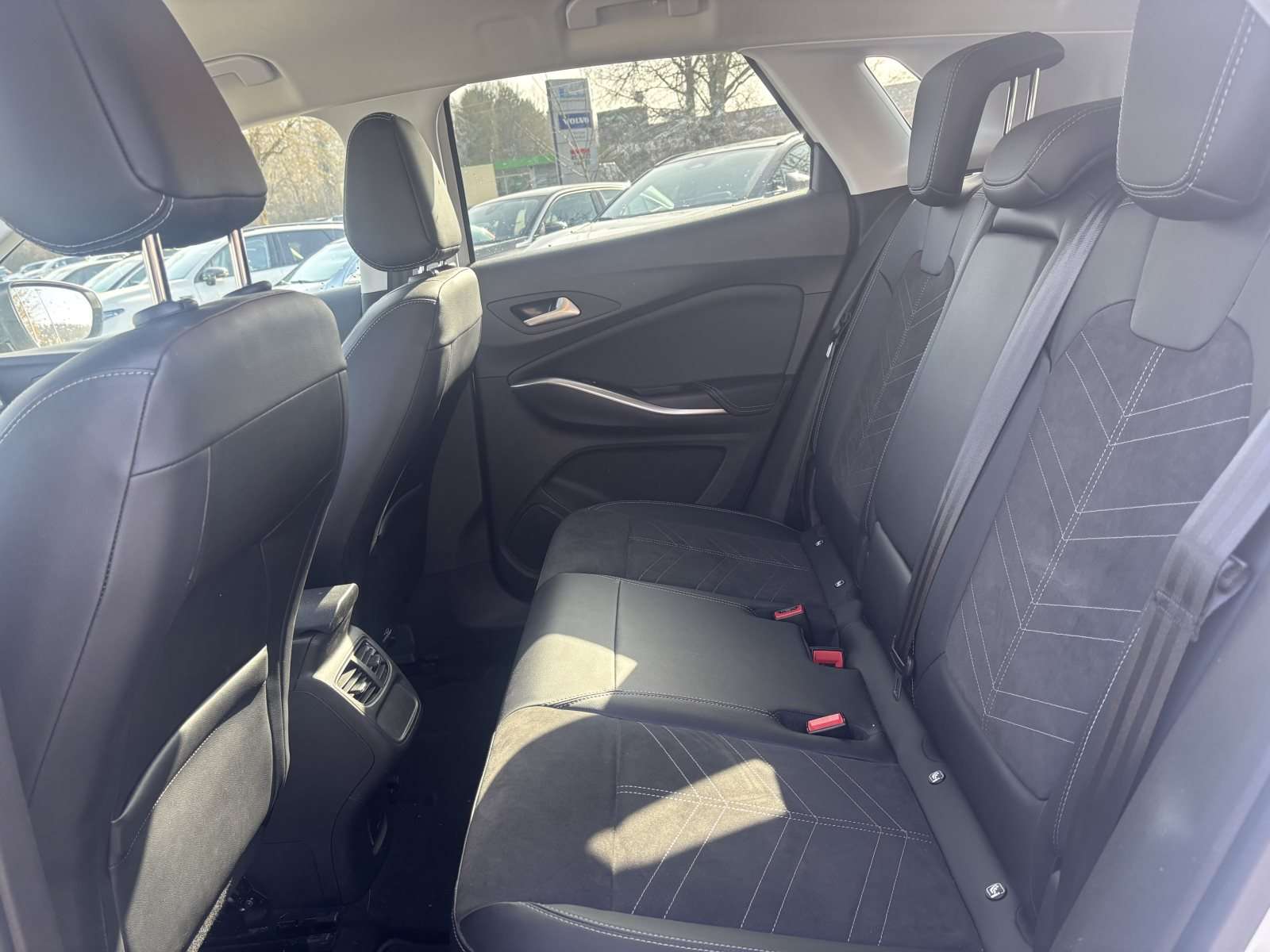 Fahrzeugbild eines Opel Grandland X