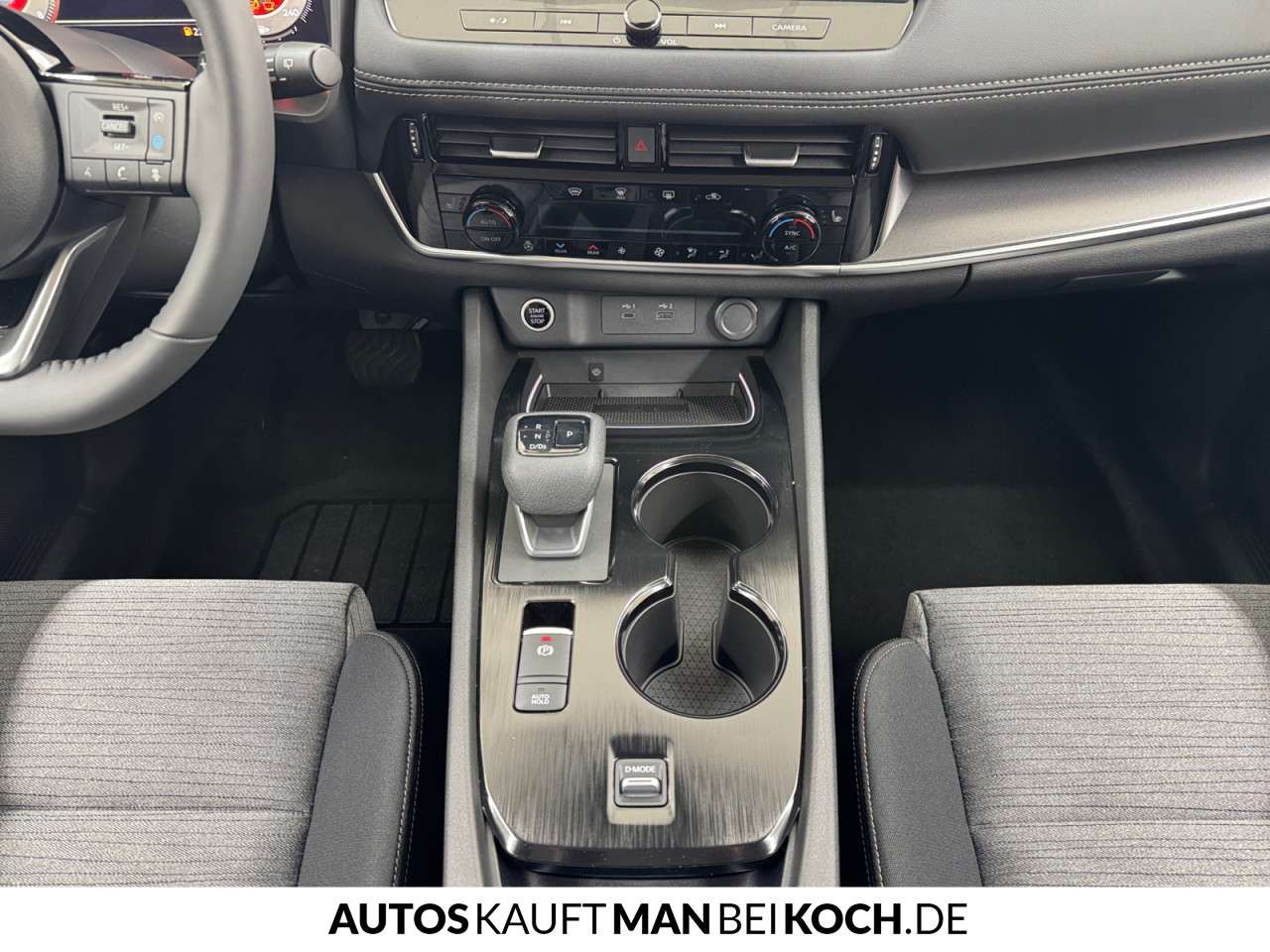 Fahrzeugbild eines Nissan X-TRAIL