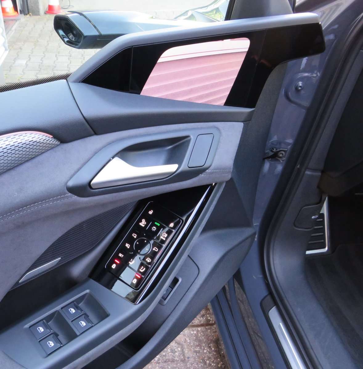 Fahrzeugbild eines Audi A6 e-tron