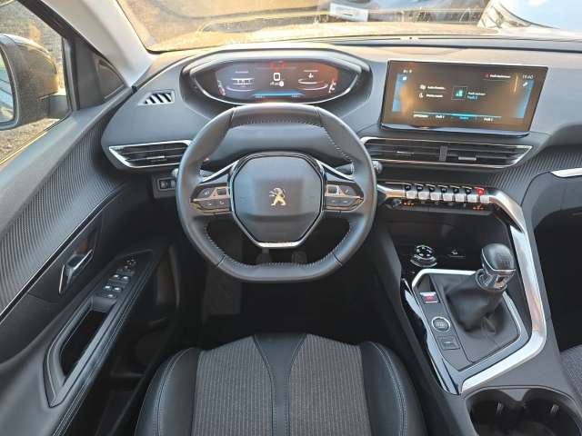 Fahrzeugbild eines Peugeot 3008