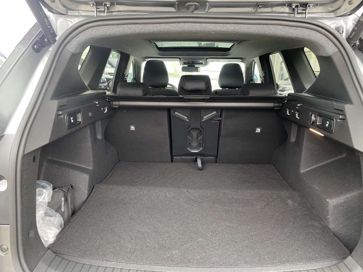 Fahrzeugbild eines Dacia Bigster