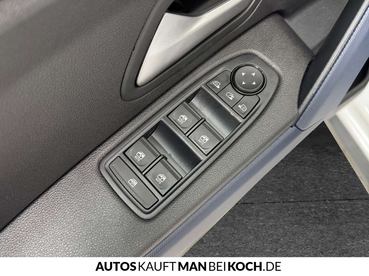 Fahrzeugbild eines Dacia Duster