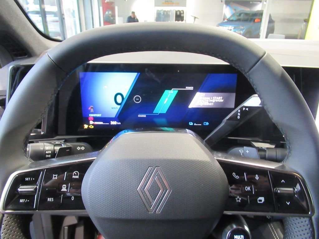 Fahrzeugbild eines Renault Rafale