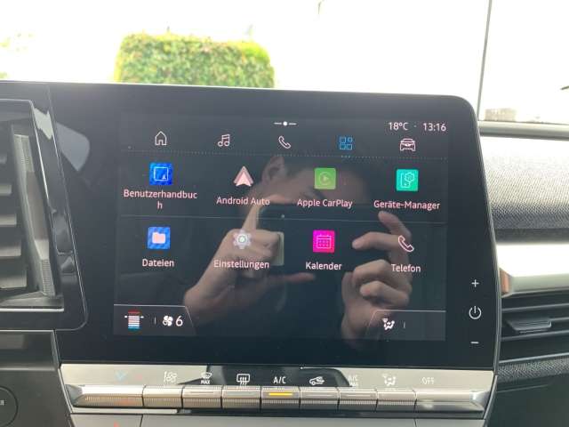 Fahrzeugbild eines Renault Megane E-TECH