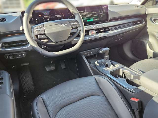 Fahrzeugbild eines Kia K4
