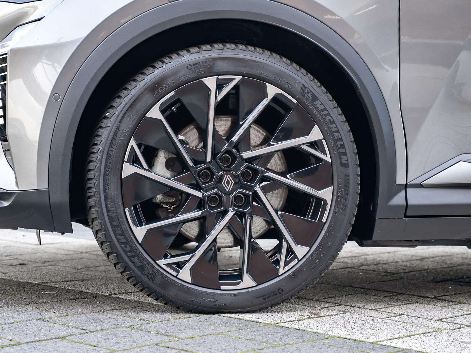 Fahrzeugbild eines Renault Scenic E-TECH